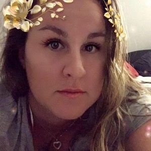 Meet your Posher, Alicia